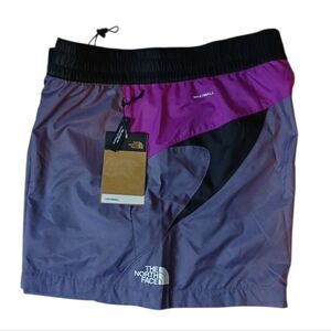 The North Face Women's X Shorts Gravel Large/NWT‎